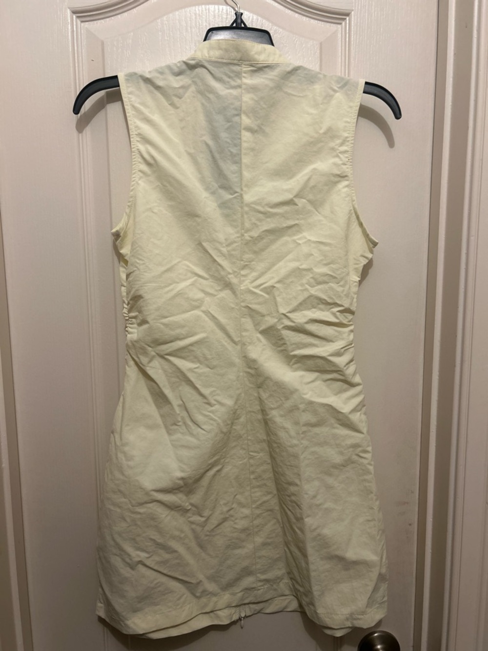 Elegant Cream Sleeveless Dress - Picture 3 of 7